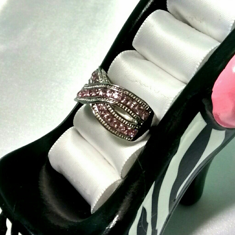 Pink sapphire ring .925 Silver ring stamped 925 - Picture 1 of 3